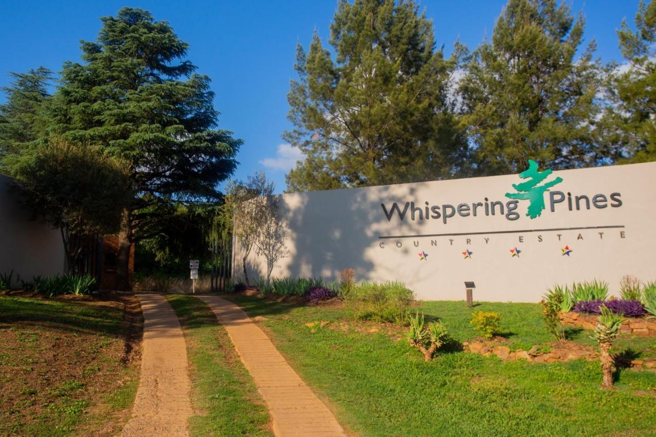 Whispering Pines Country Estate Vila Magaliesburgo Exterior foto